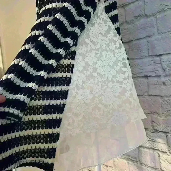 Signature Studio Women's Navy/White Sweater/Cardigan Size Small - Picture 6 of 8